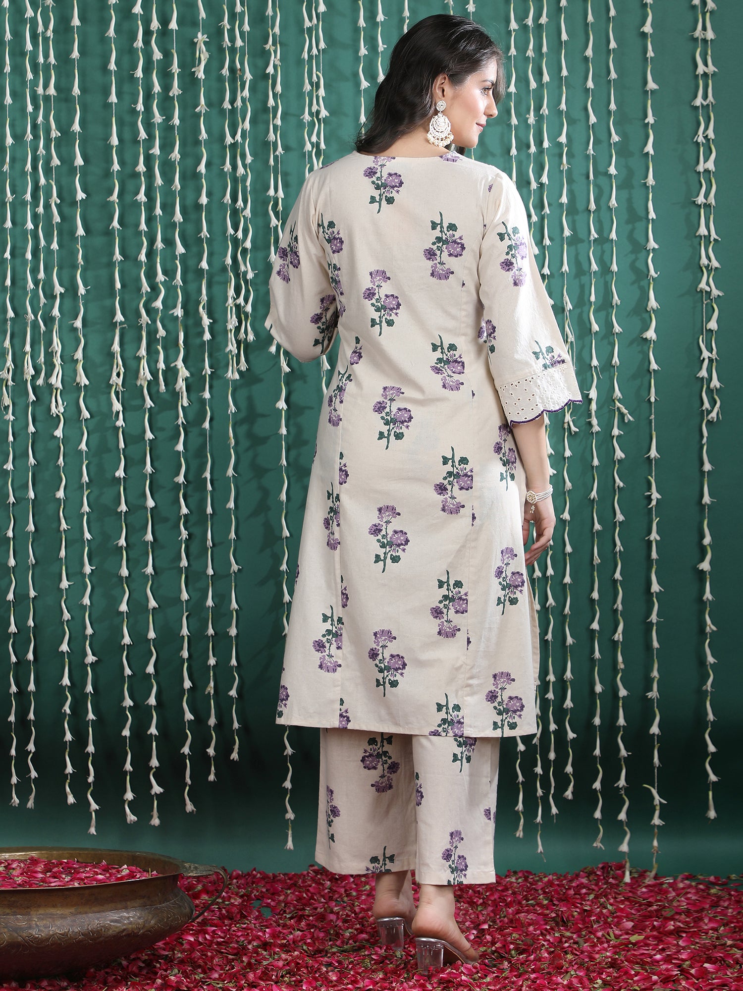 Women Floral Printed Regular Thread Work Pure Cotton Kurta with Palazzos